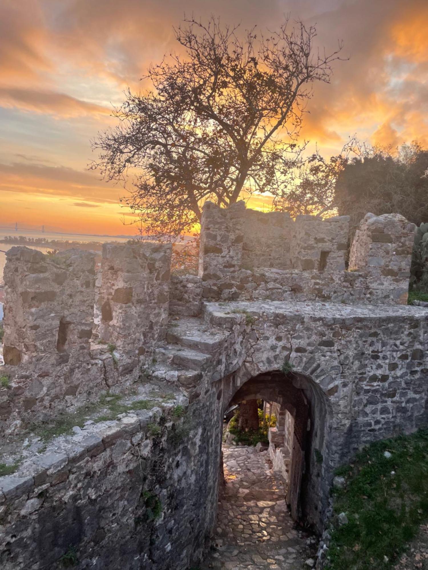 Pensjonat Sideroporta Castle Nafpaktos Zewnętrze zdjęcie